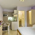 Les Grands Chenes Les Thermes Aparthotel 3*