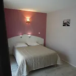 Aparthotel Les Grands Chenes Les Thermes 3*