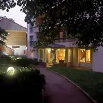 Les Grands Chenes Les Thermes Aparthotel