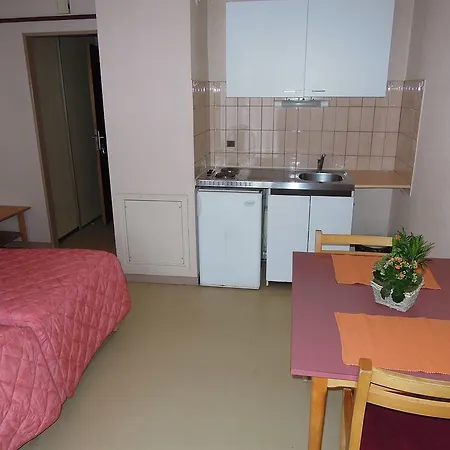 Grands Chenes Du Parc Apart Otel 3*